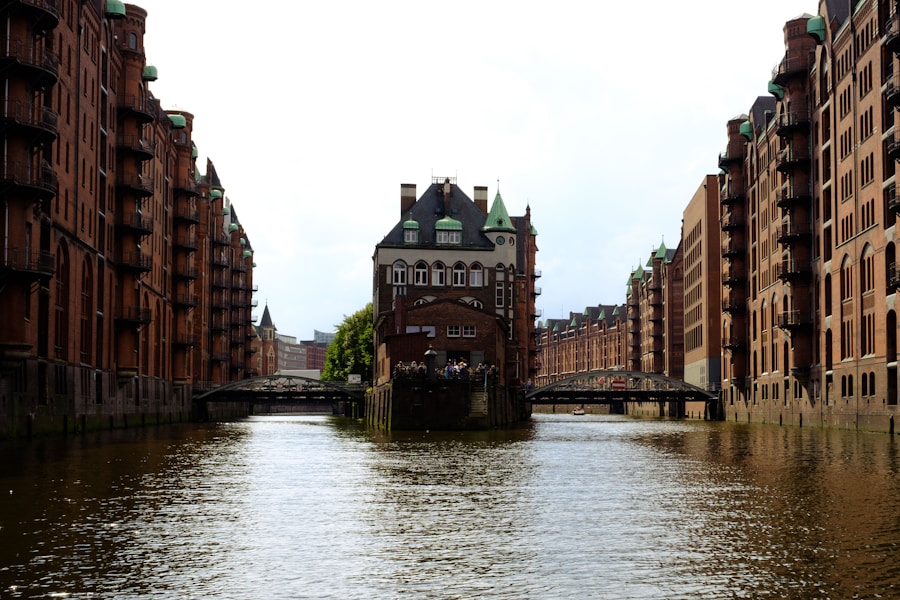 Photo "10 Ultimate Tips for a Smooth Move in Hamburg"