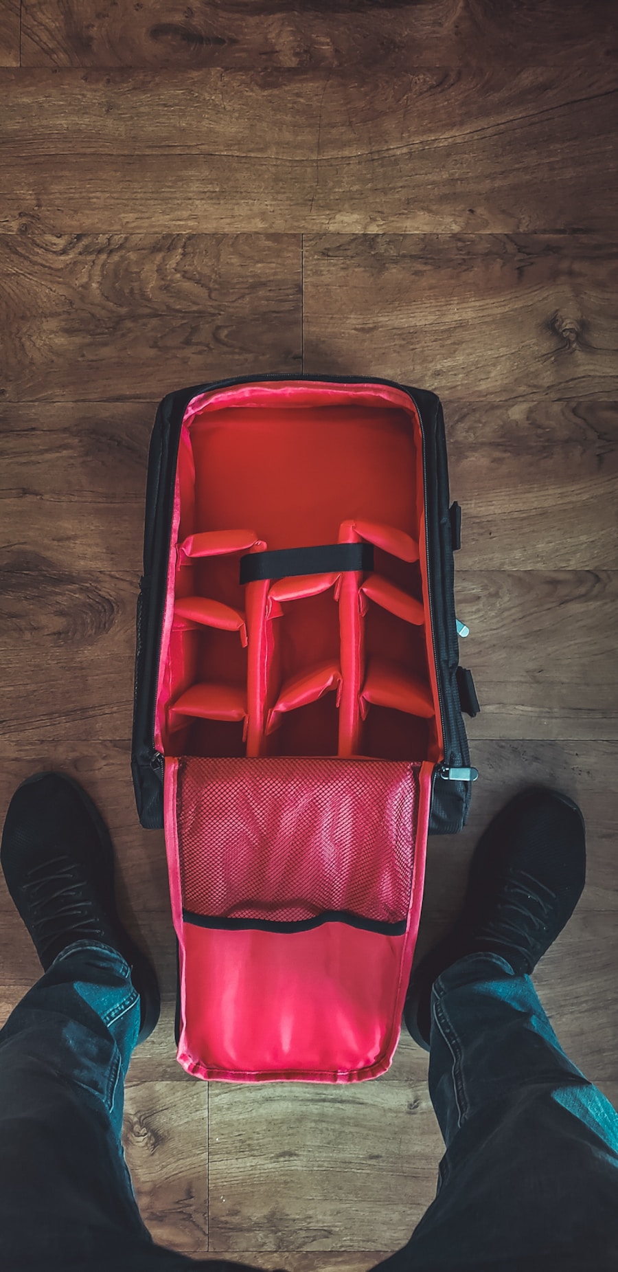 Photo "Ultra-compact packing technique: Tips for space-saving packing"